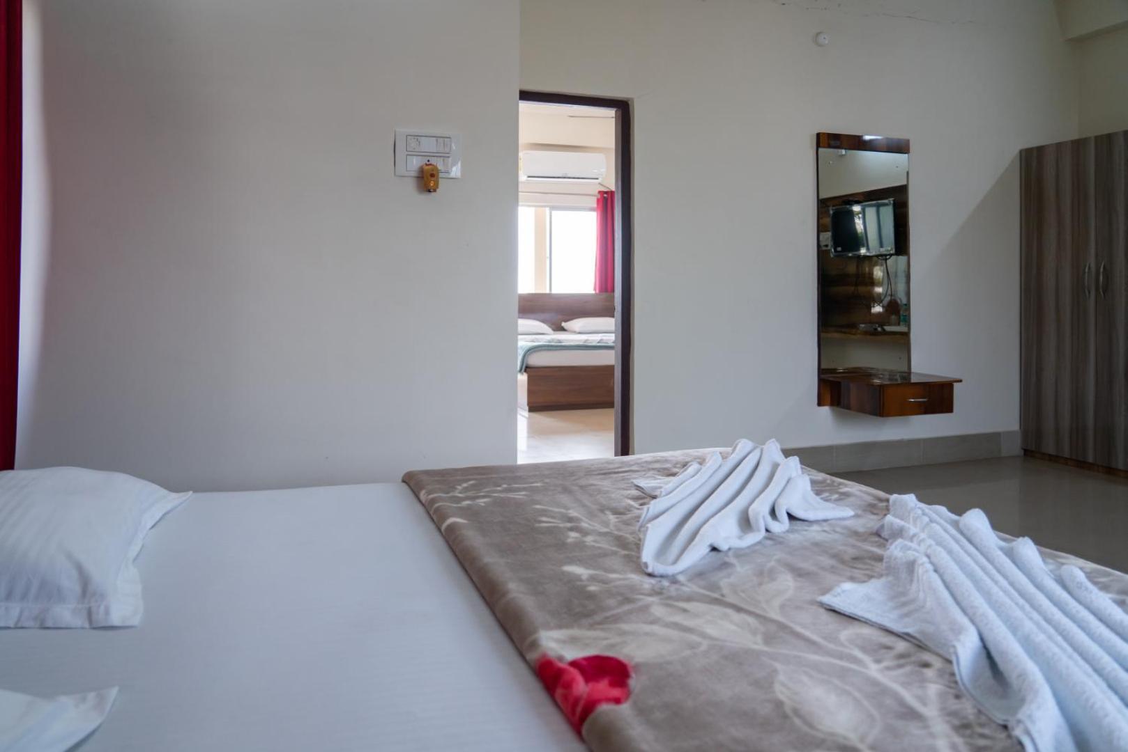 מנדרמוני Hotel Nilkantha מראה חיצוני תמונה